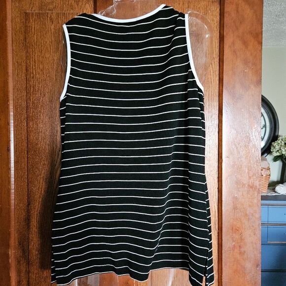 Ronni Nicole Women's Size 10 | Black & White Striped Sleeveless Tank Top Tank - Picture 2 of 5